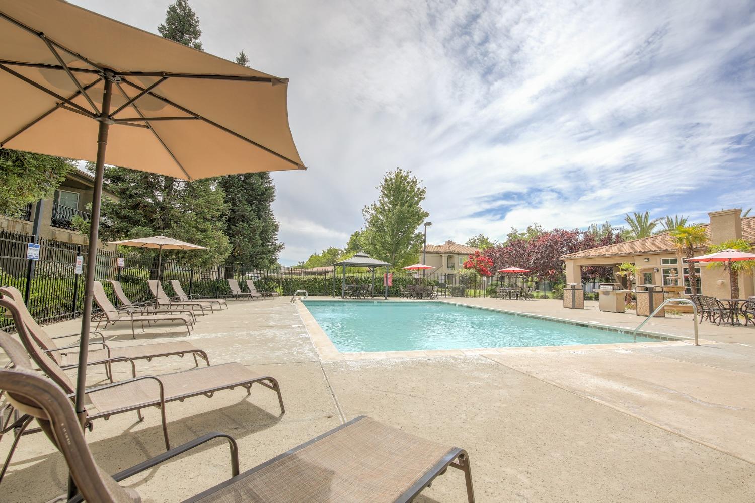 4200 E Commerce Way 721