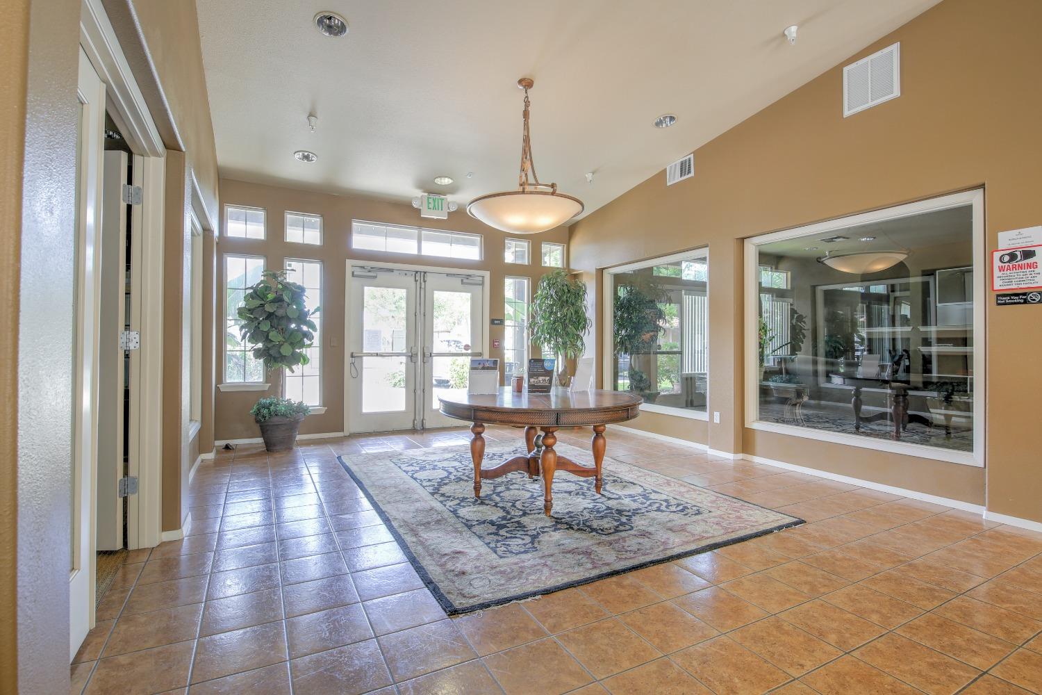 4200 E Commerce Way 721