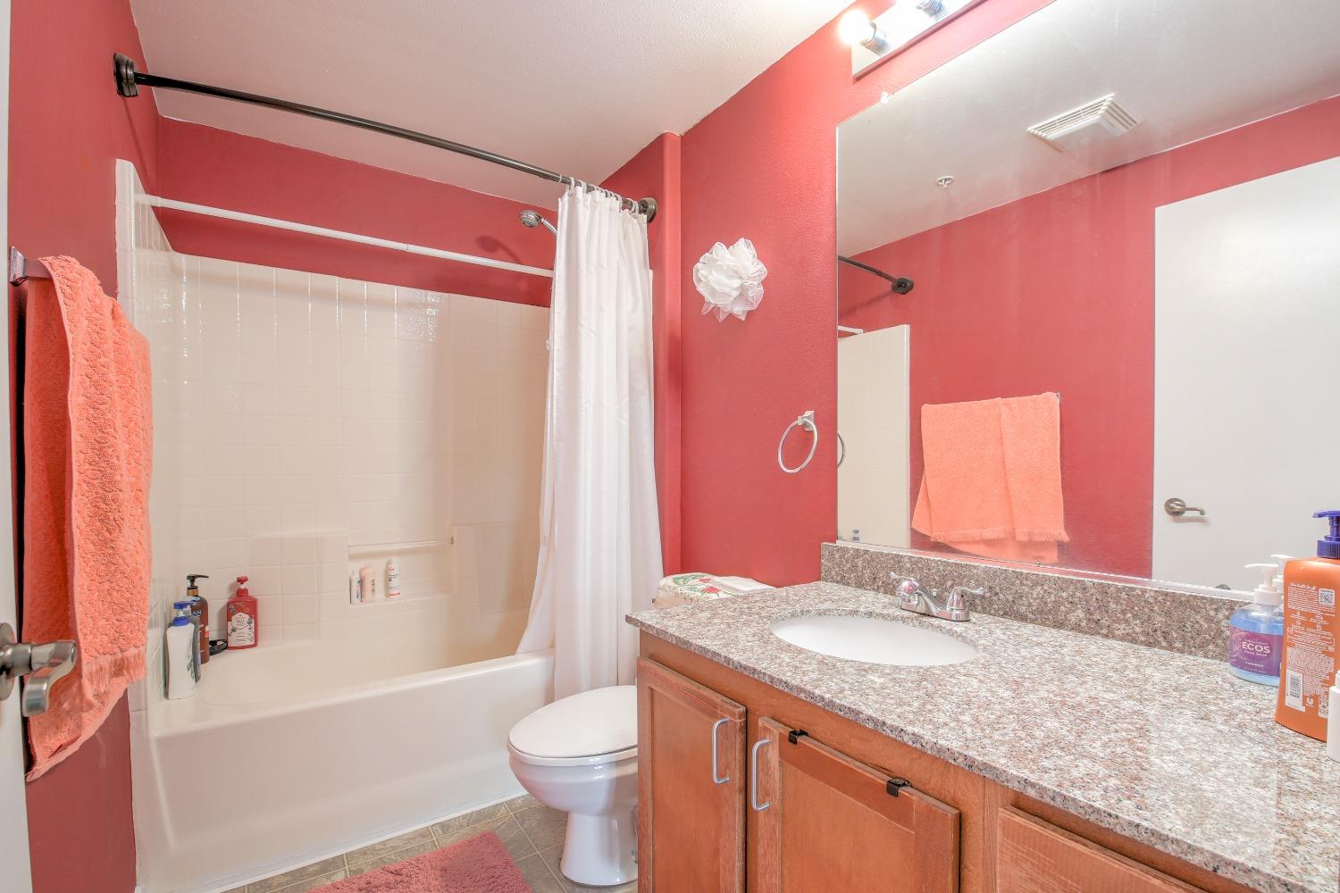 4200 E Commerce Way 721