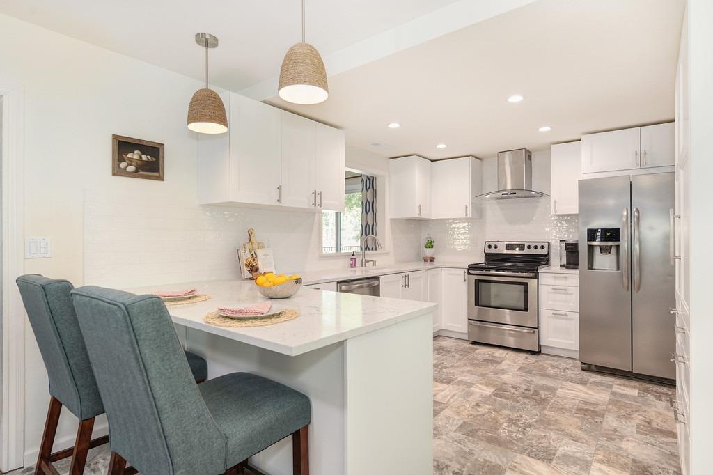 12587 Old Stagecoach Road