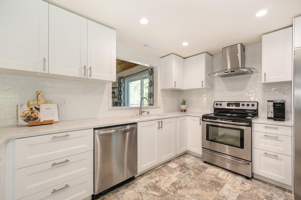 12587 Old Stagecoach Road