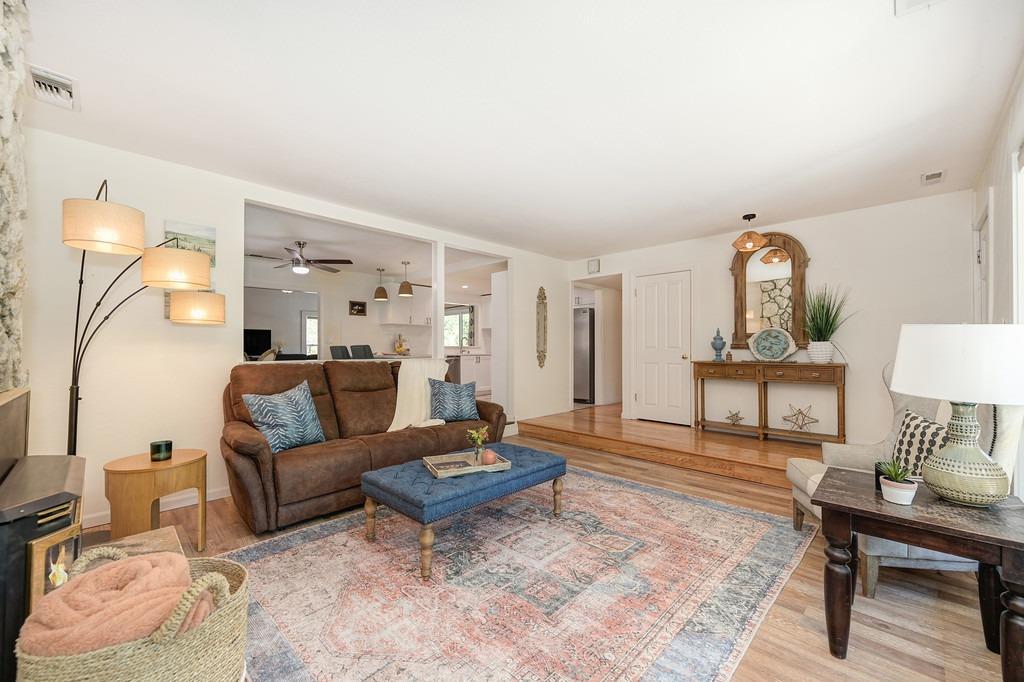 12587 Old Stagecoach Road