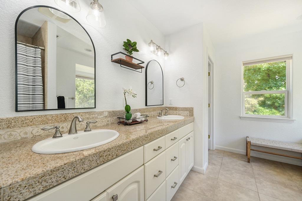 12587 Old Stagecoach Road