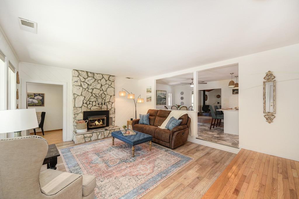 12587 Old Stagecoach Road