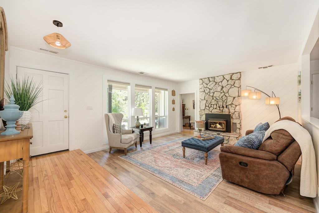 12587 Old Stagecoach Road