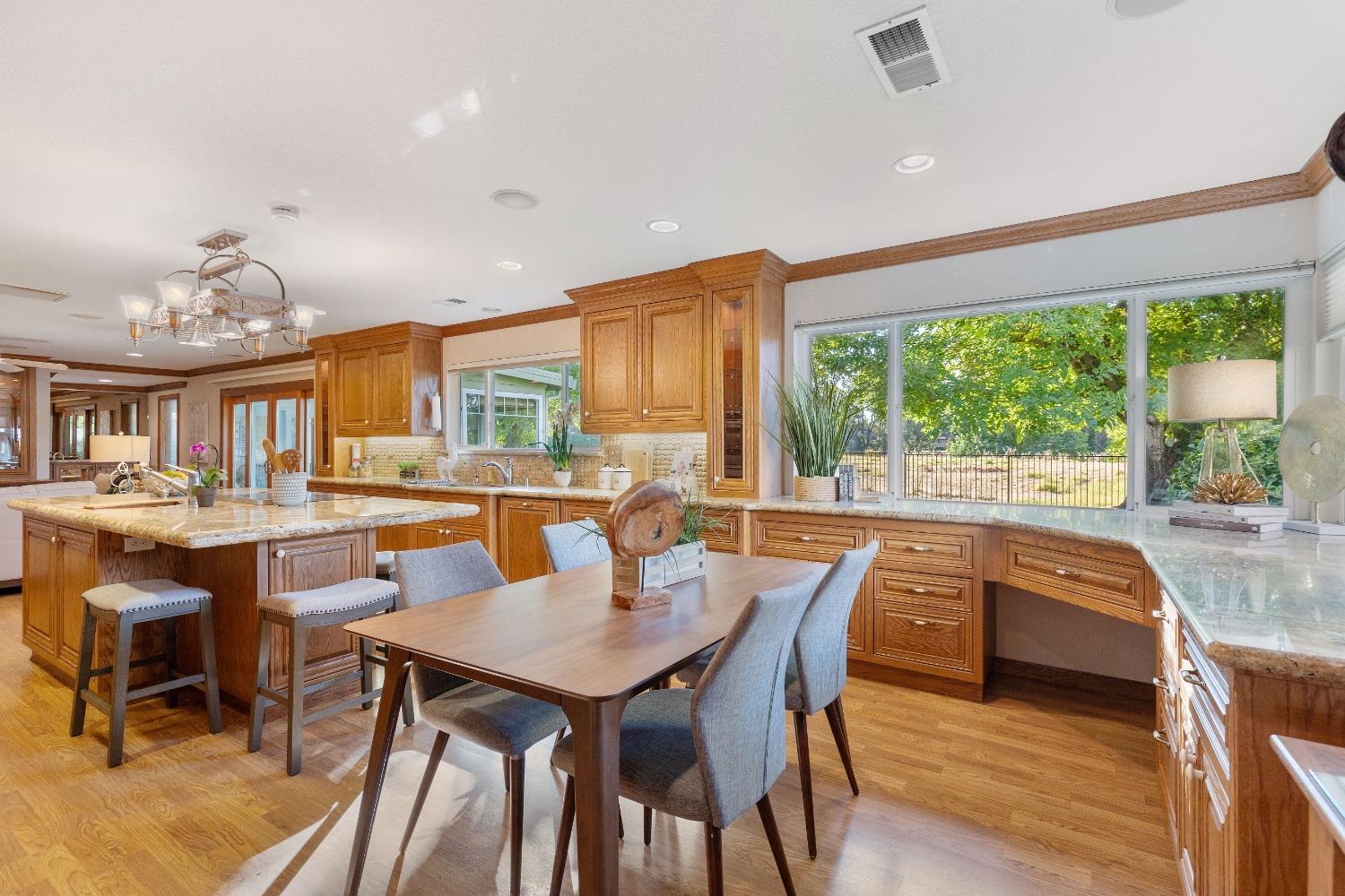 3320 Argonaut Avenue