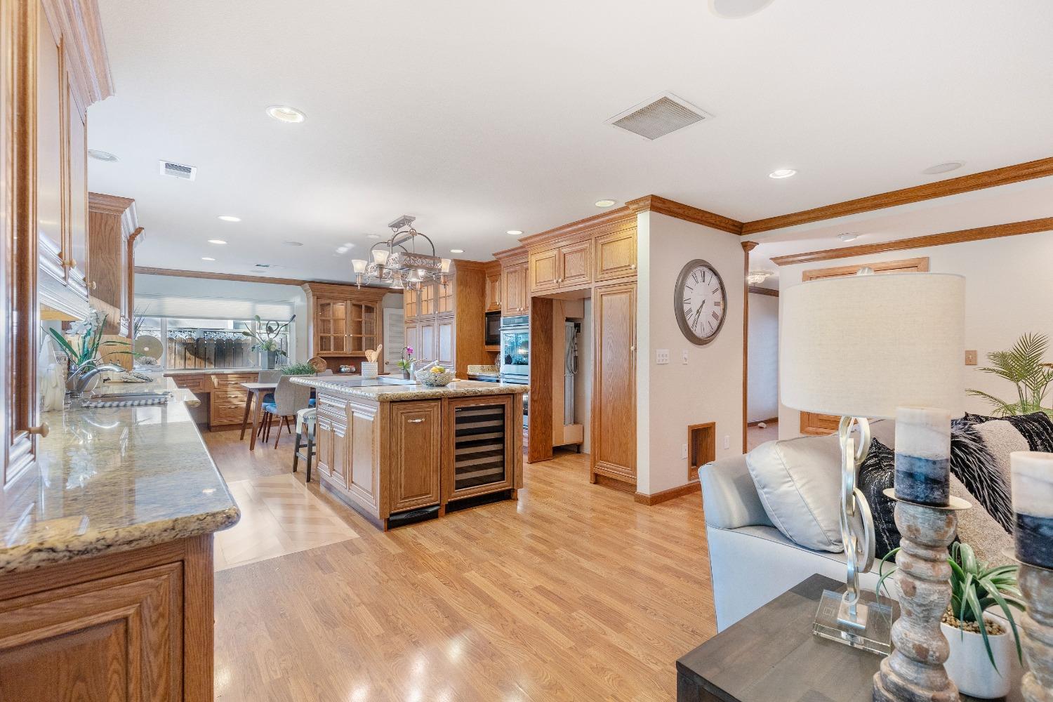 3320 Argonaut Avenue