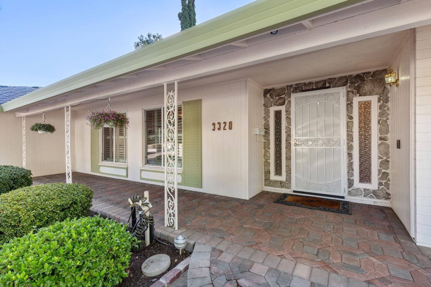 3320 Argonaut Avenue