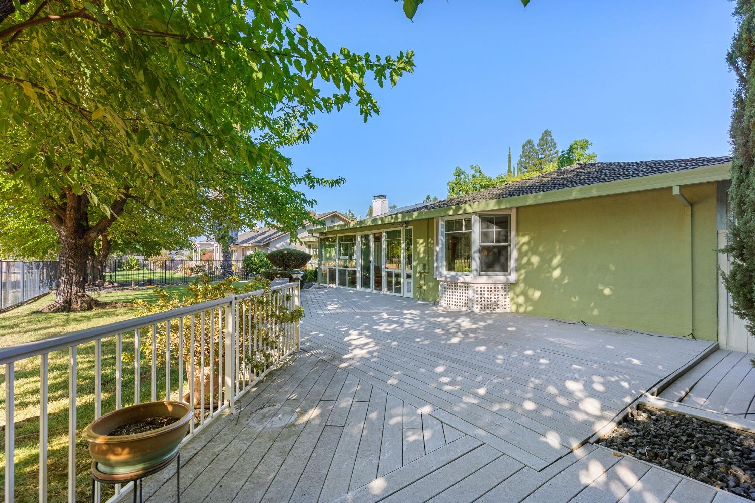 3320 Argonaut Avenue