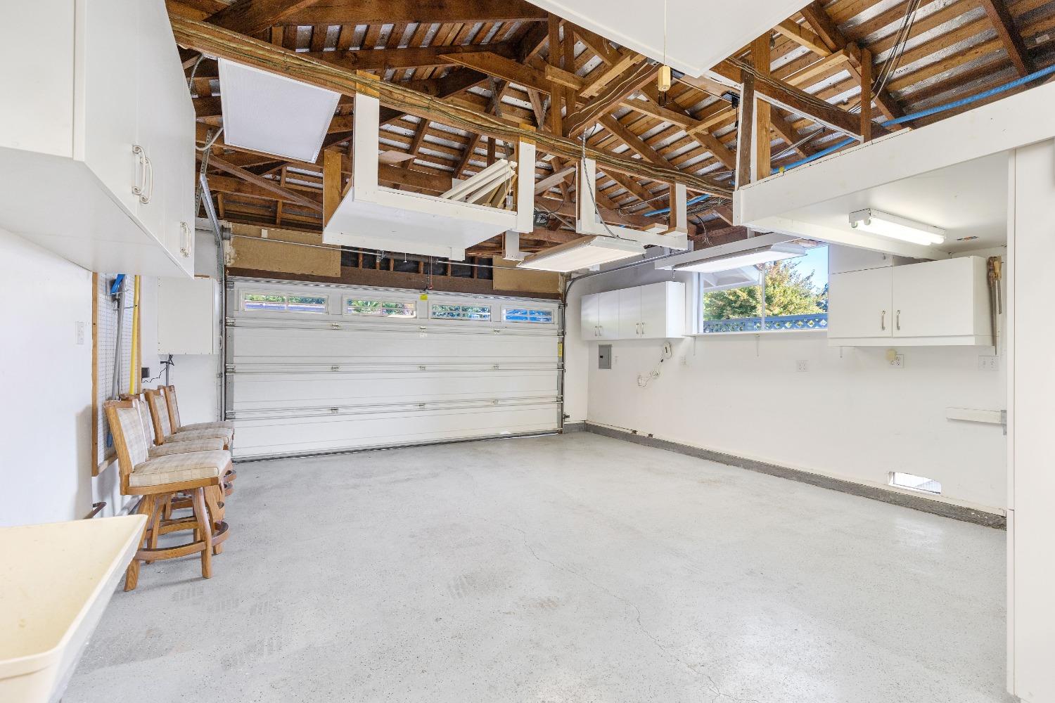 3320 Argonaut Avenue