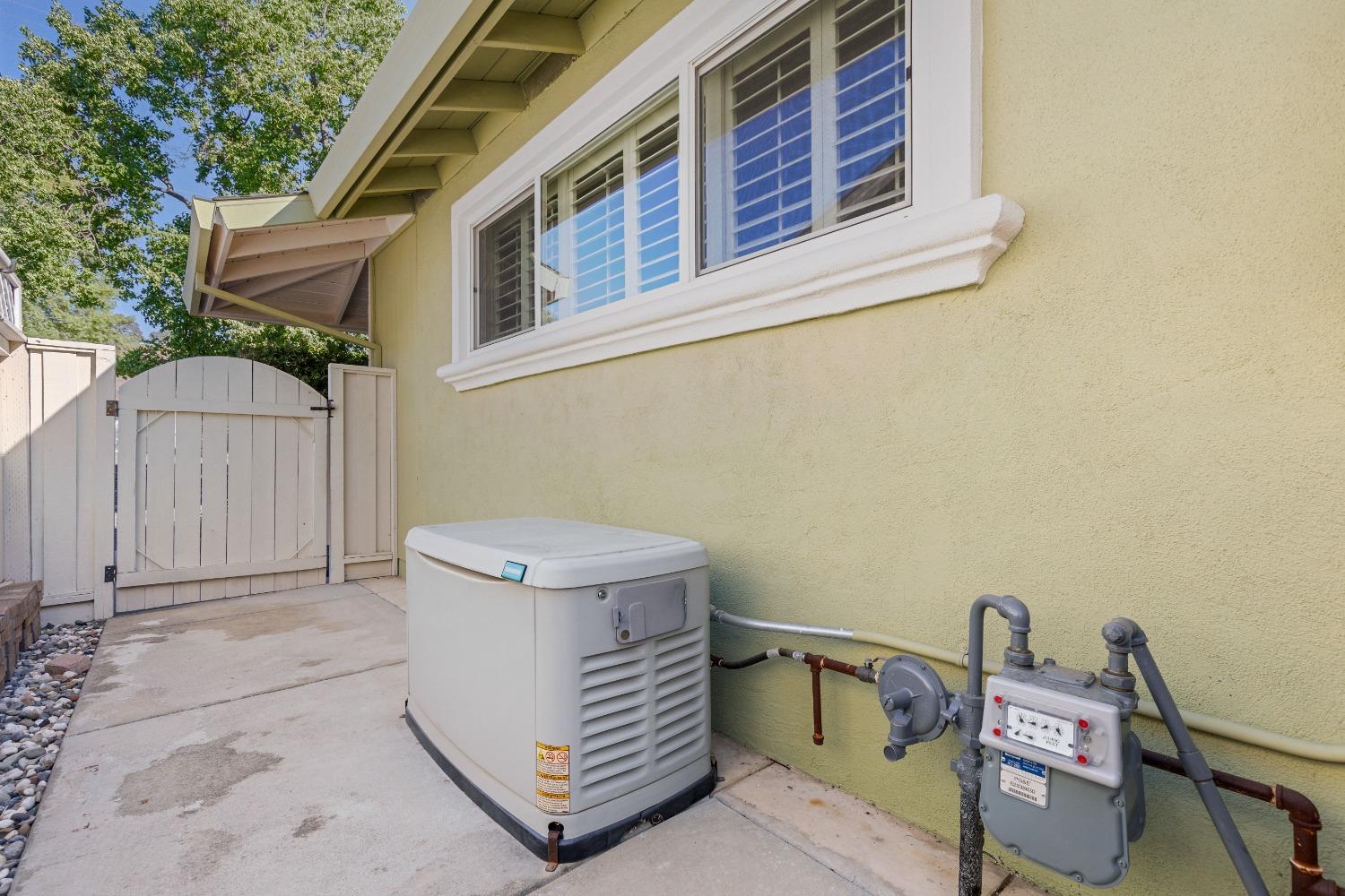 3320 Argonaut Avenue