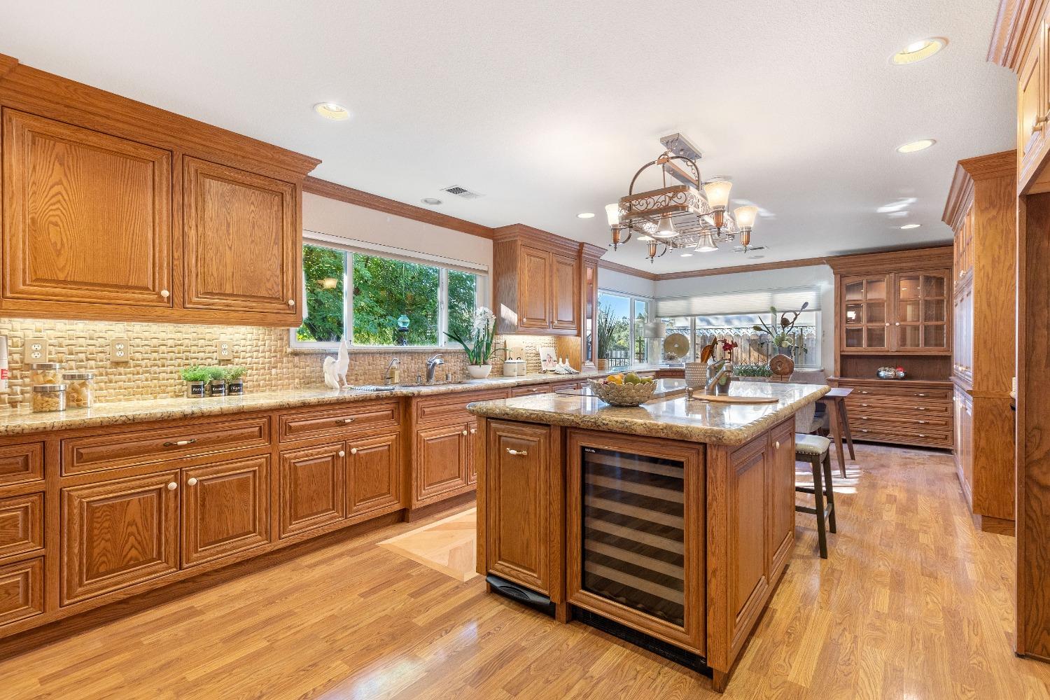 3320 Argonaut Avenue