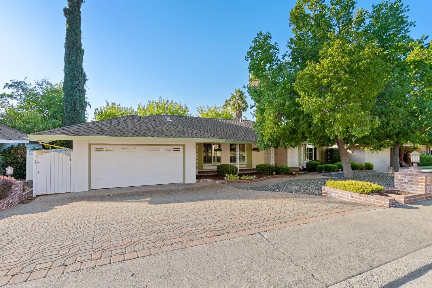 3320 Argonaut Avenue