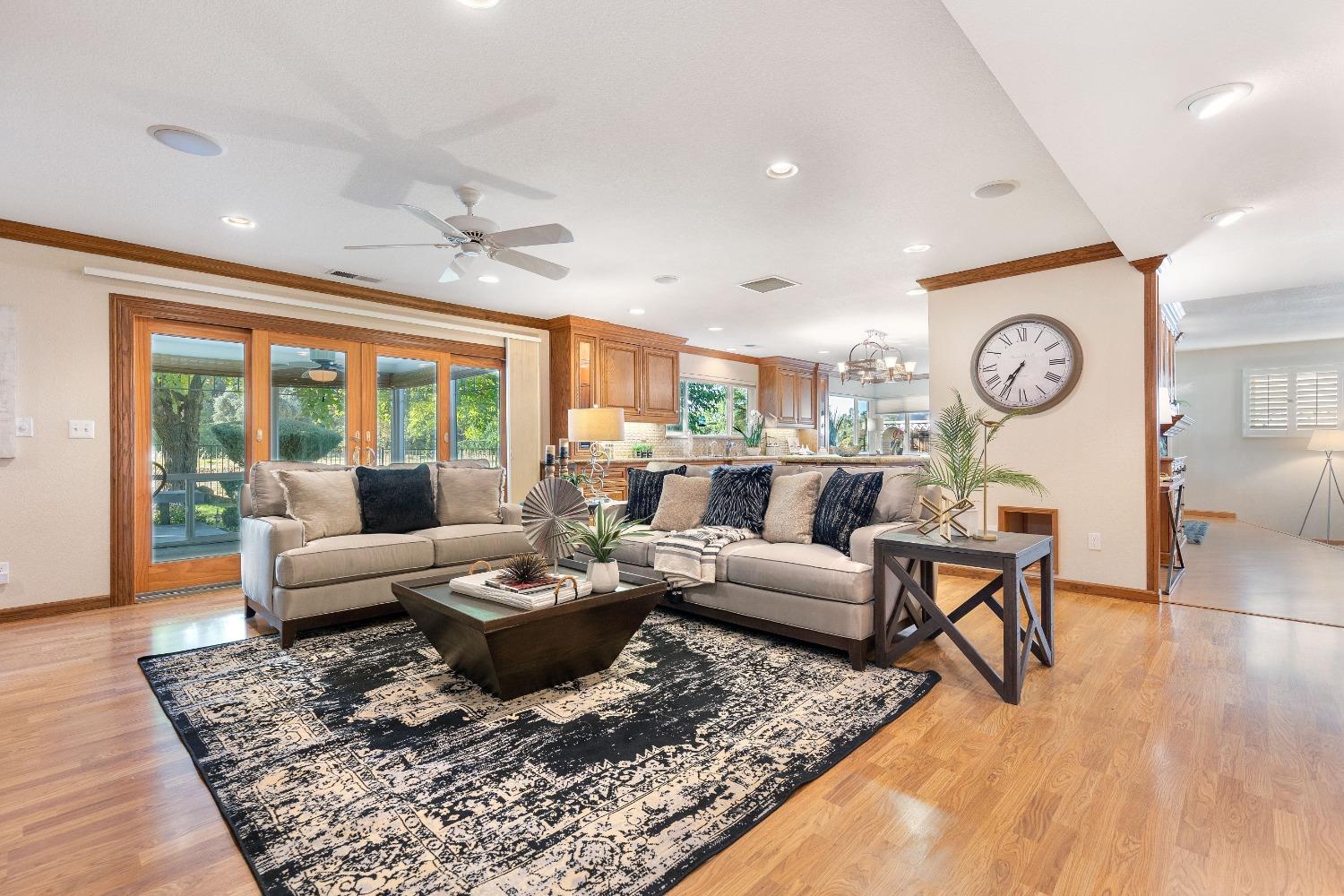 3320 Argonaut Avenue