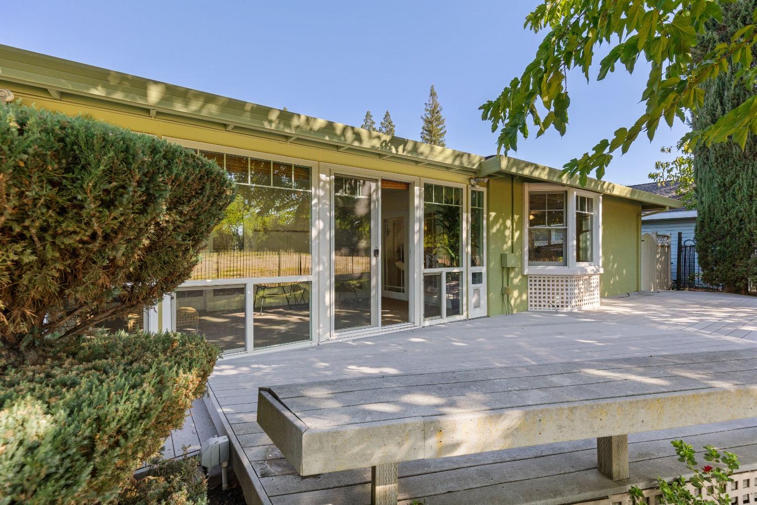 3320 Argonaut Avenue