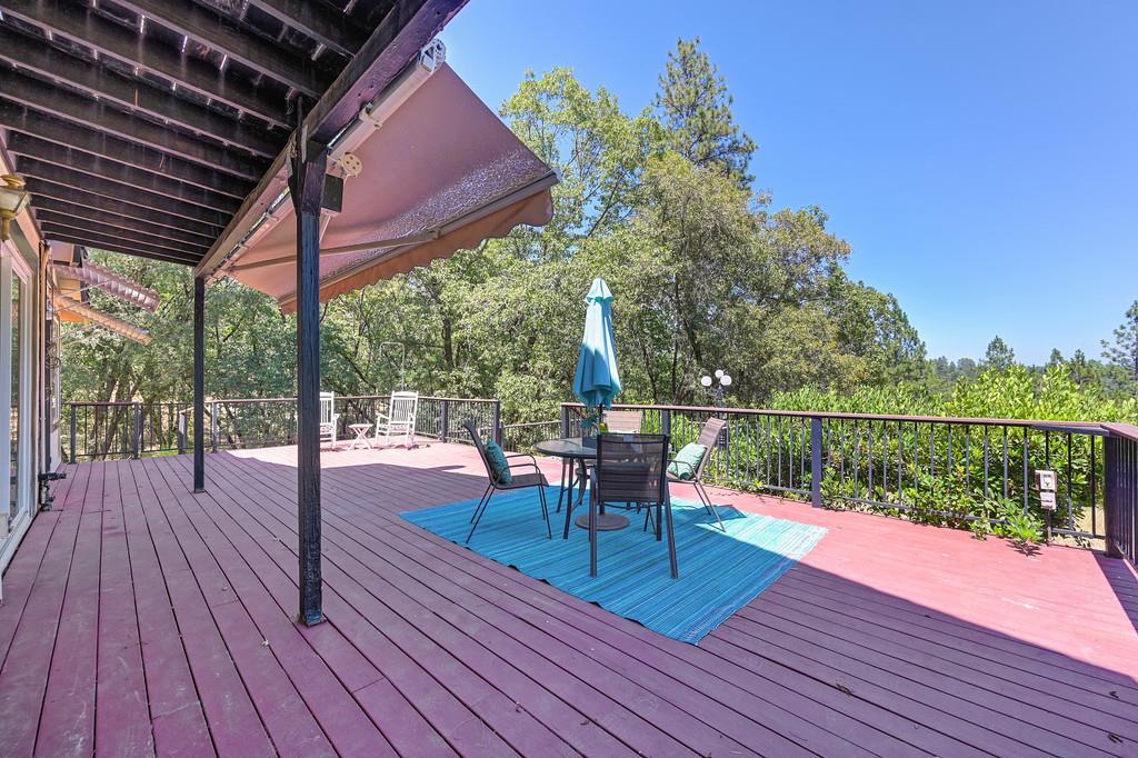 370 Bon Vue Drive
