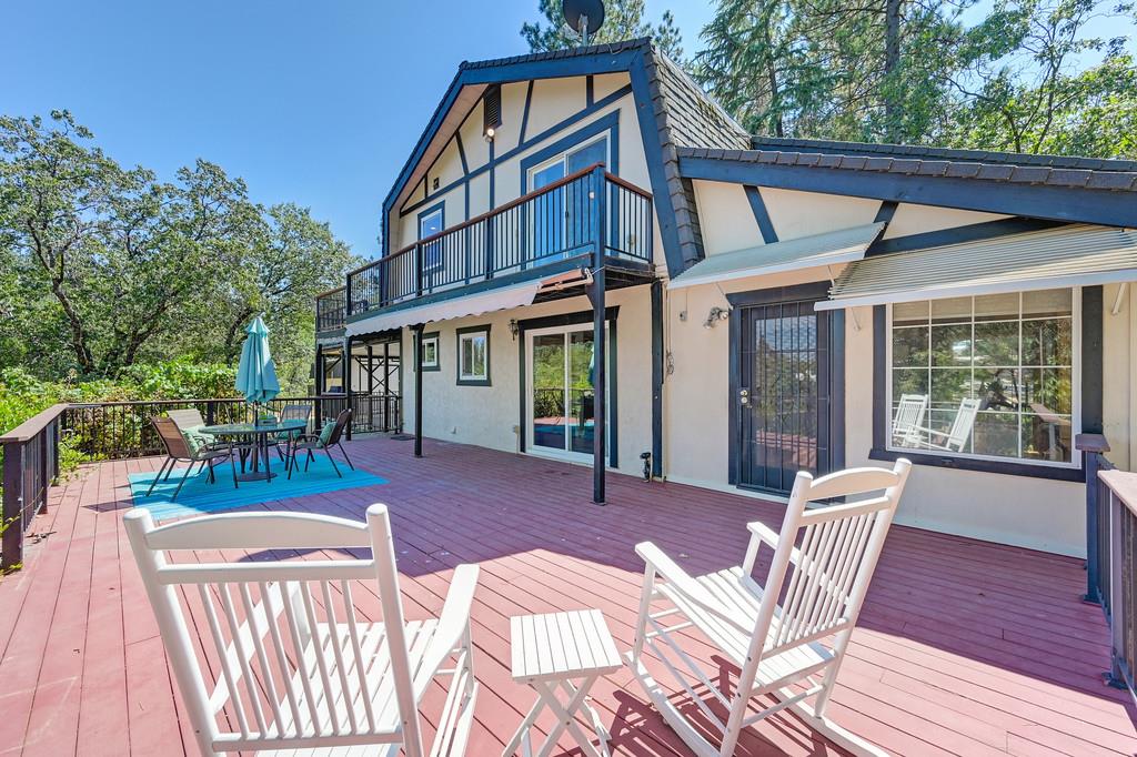 370 Bon Vue Drive