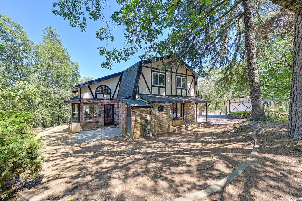 370 Bon Vue Drive