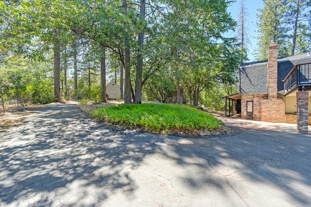 370 Bon Vue Drive