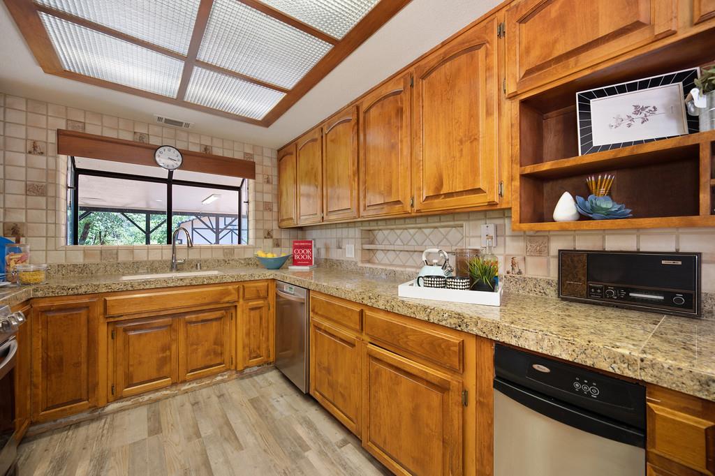 370 Bon Vue Drive