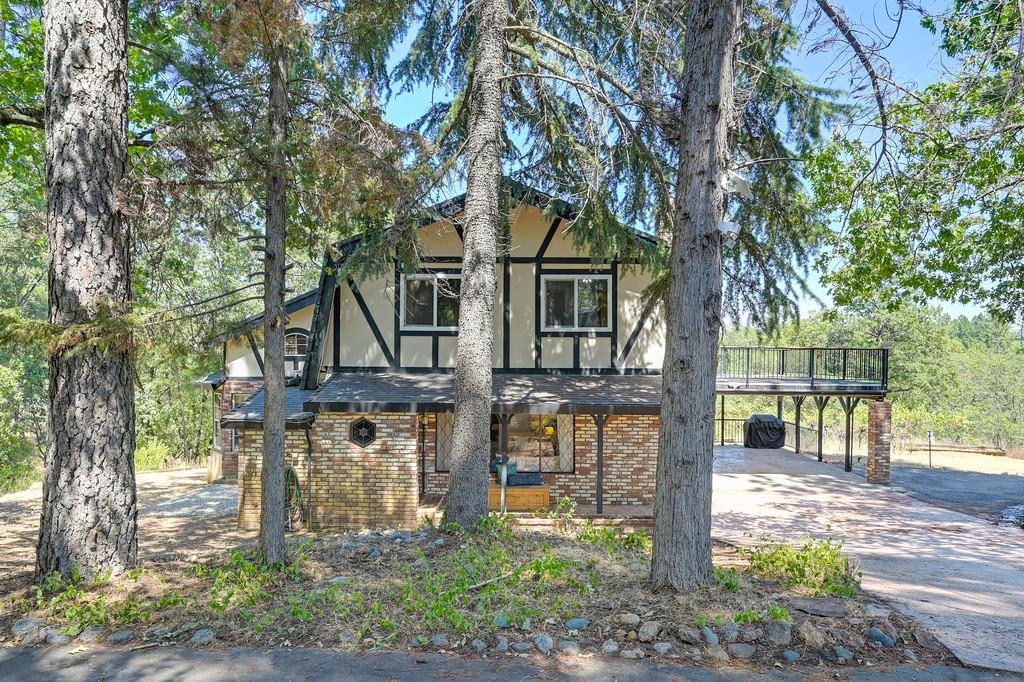 370 Bon Vue Drive