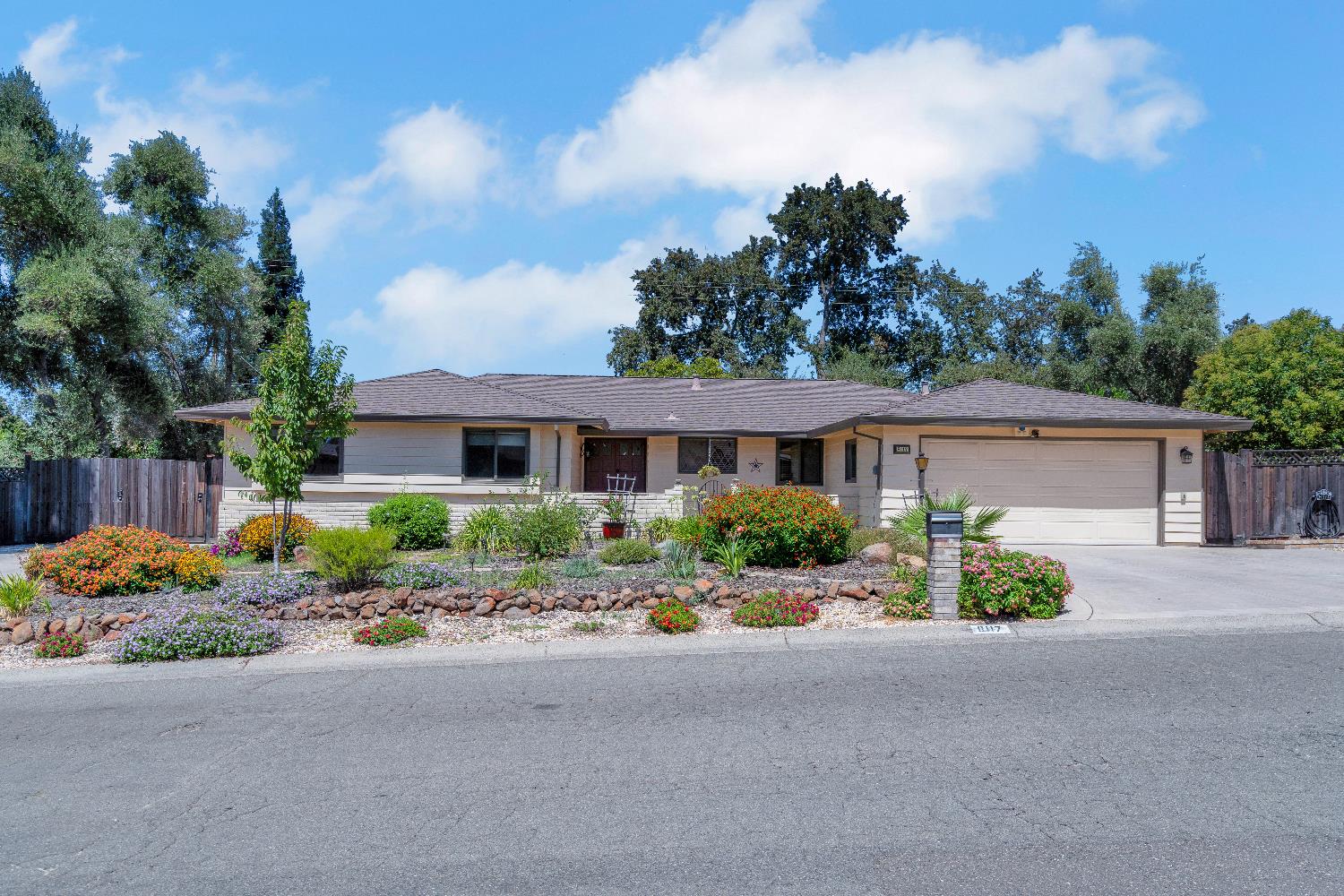 8117 Shangrila Drive
