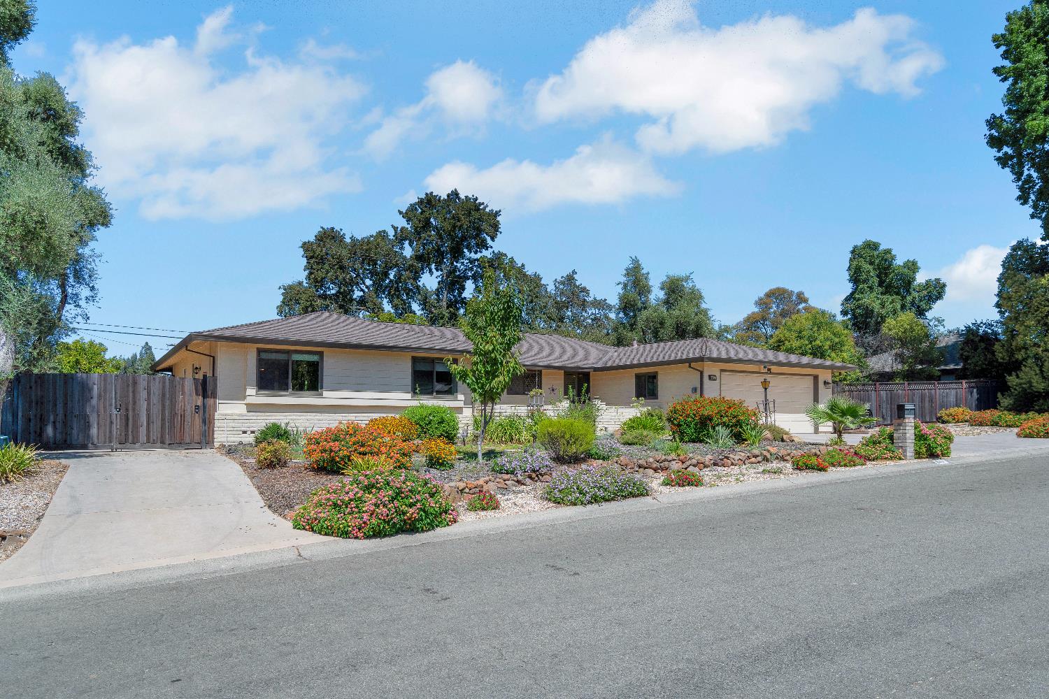 8117 Shangrila Drive