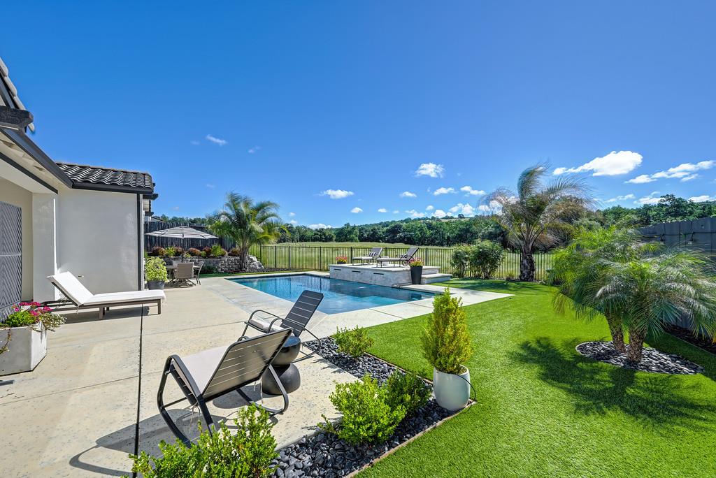 2953 Orange Grove Terrace