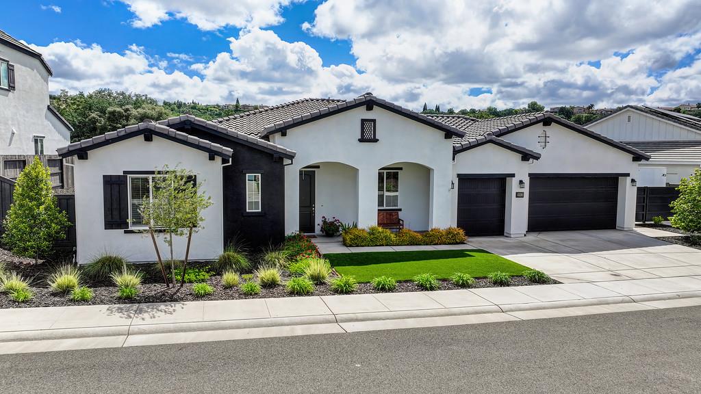 2953 Orange Grove Terrace