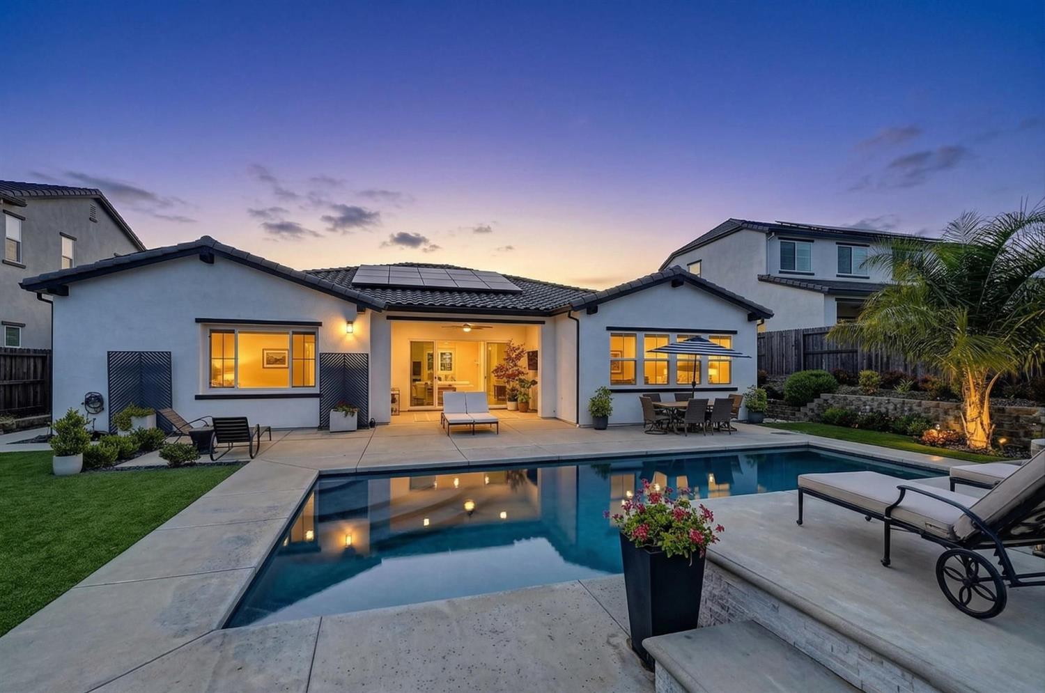 2953 Orange Grove Terrace