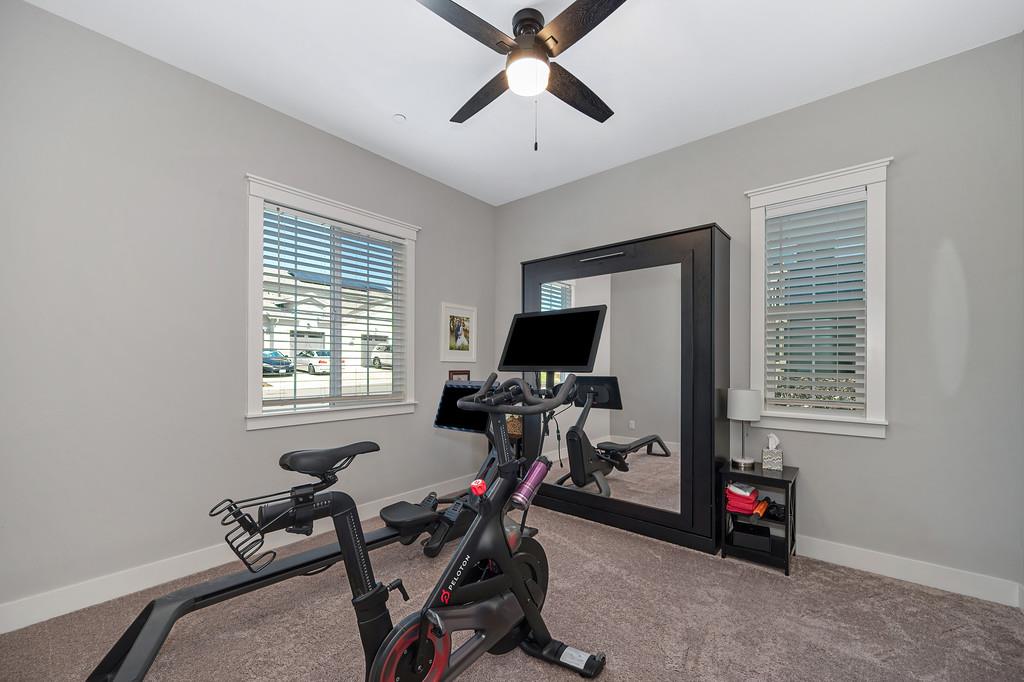 2953 Orange Grove Terrace