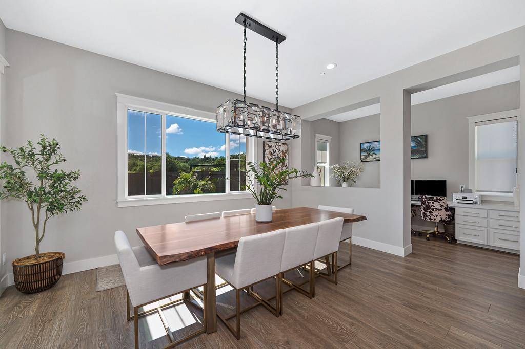 2953 Orange Grove Terrace