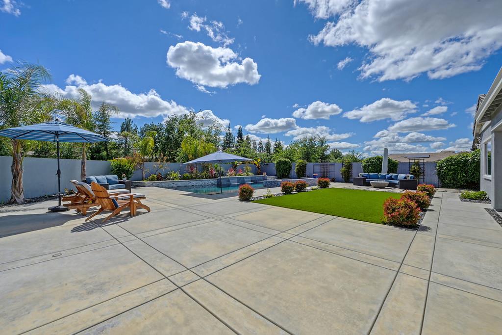 3073 Orange Grove Terrace