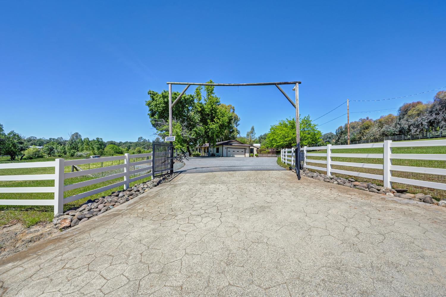 10805 Cramer Rd