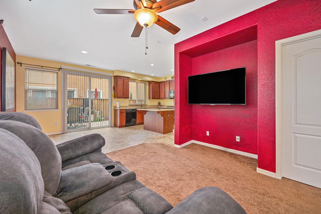 18 Bellows Pond Place