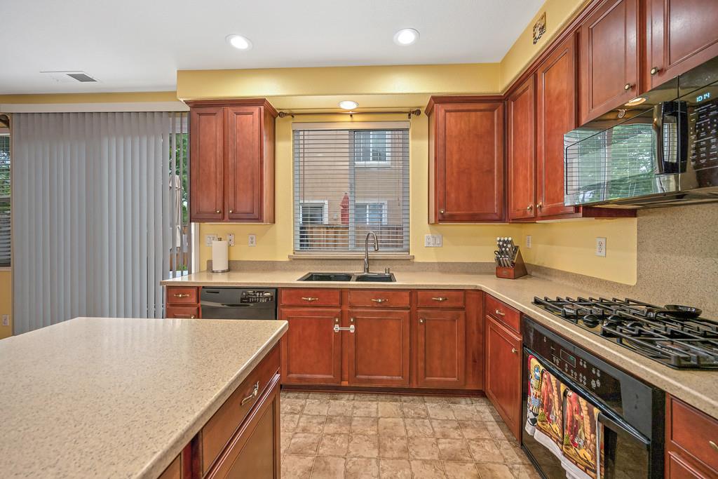 18 Bellows Pond Place