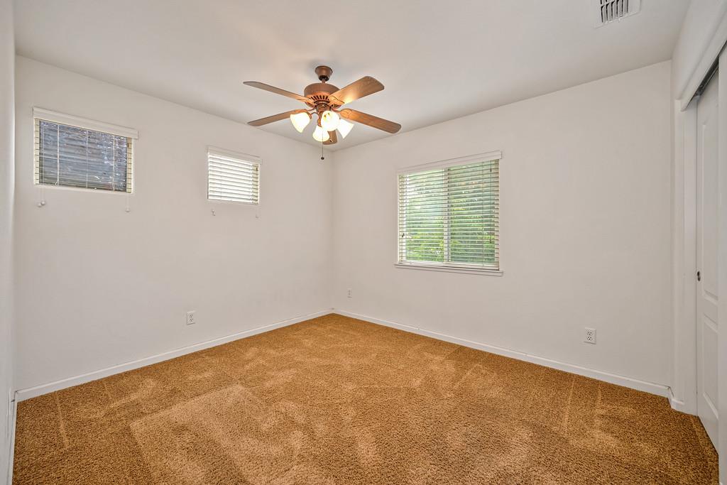 18 Bellows Pond Place