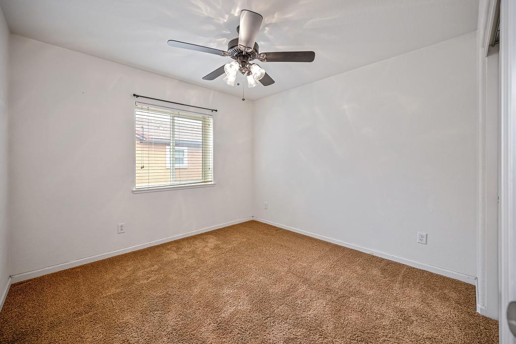 18 Bellows Pond Place