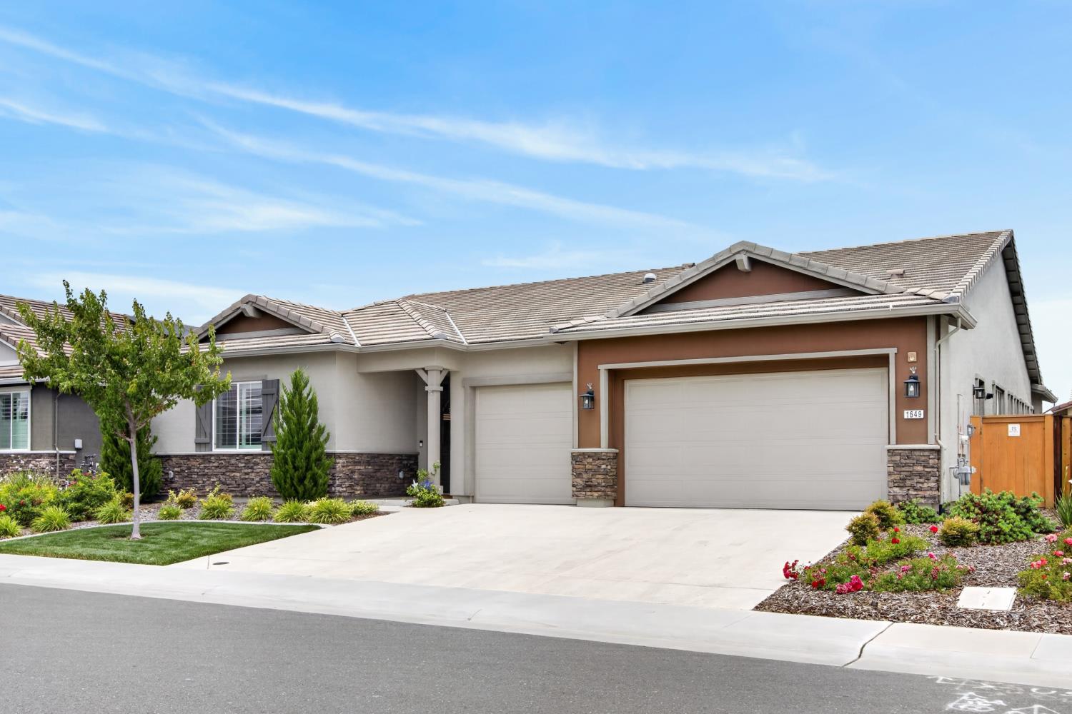 1649 Donner Lane