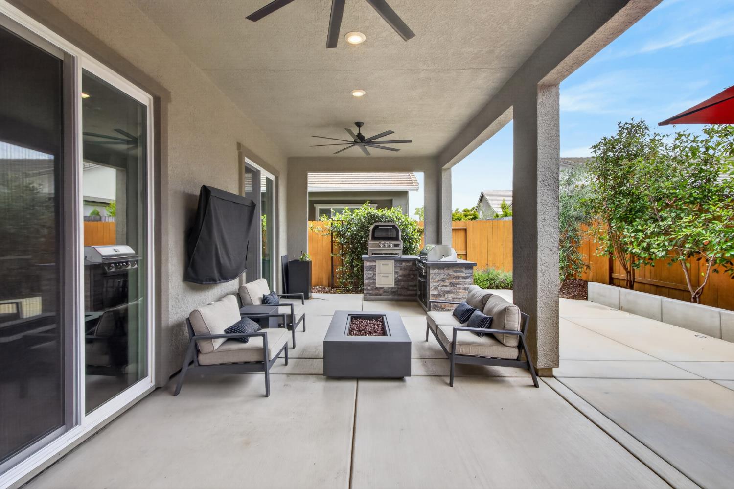 1649 Donner Lane