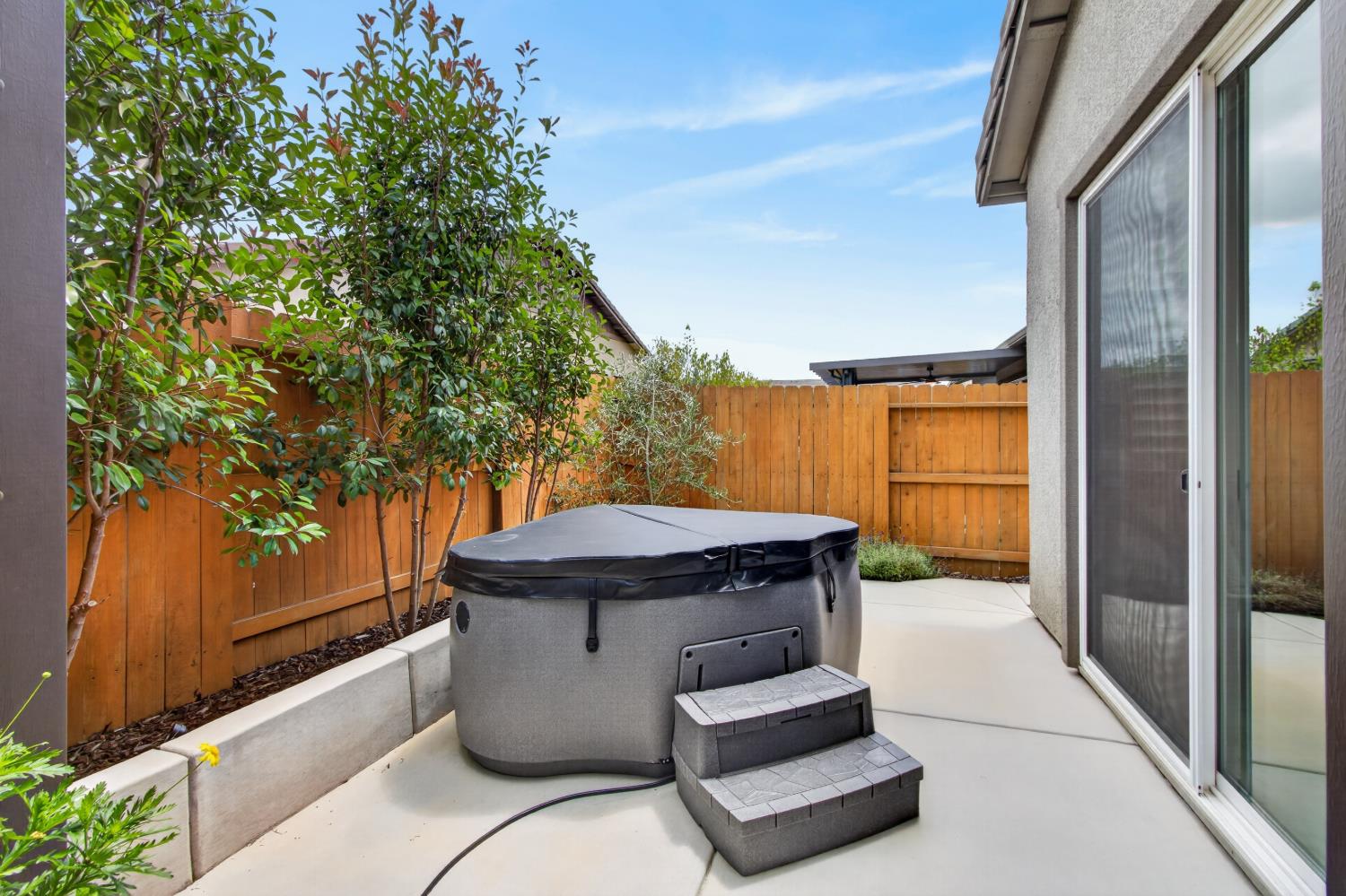 1649 Donner Lane