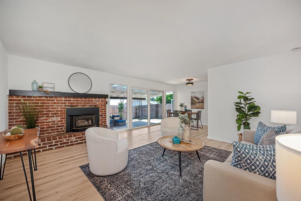 5822 Hemlock Street