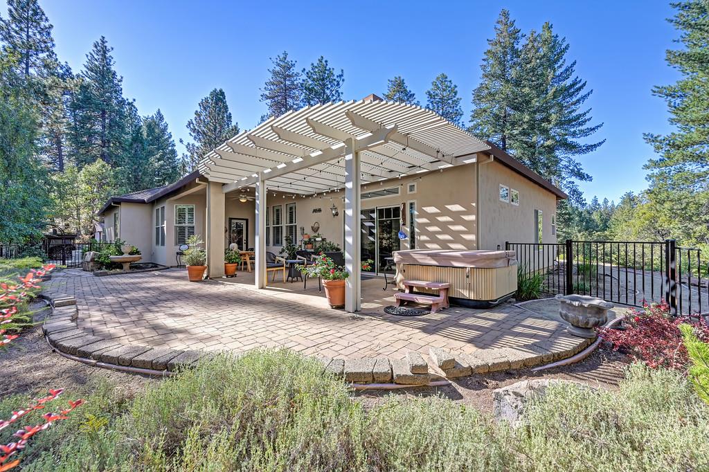 22050 Alton Trail
