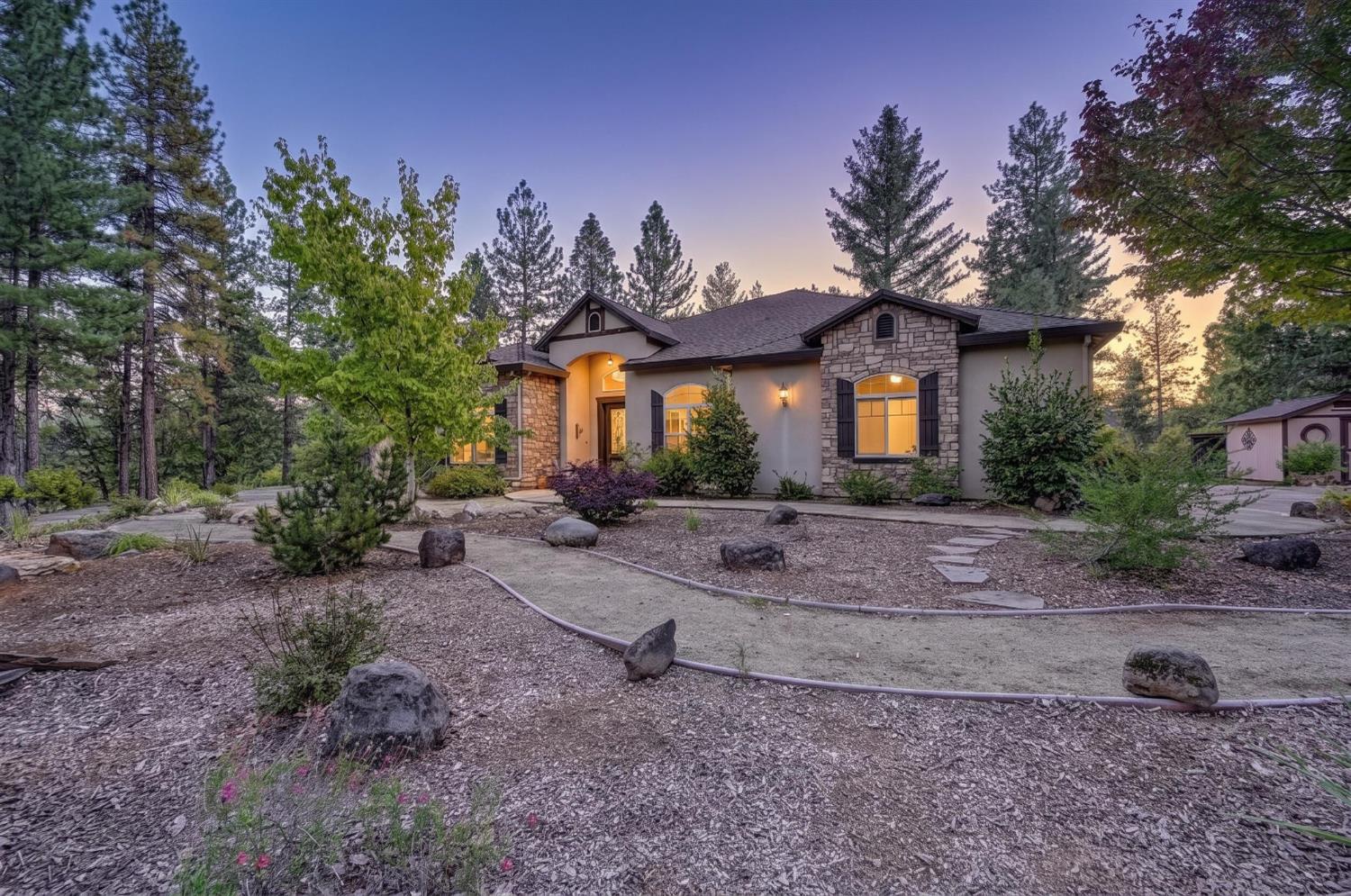 22050 Alton Trail