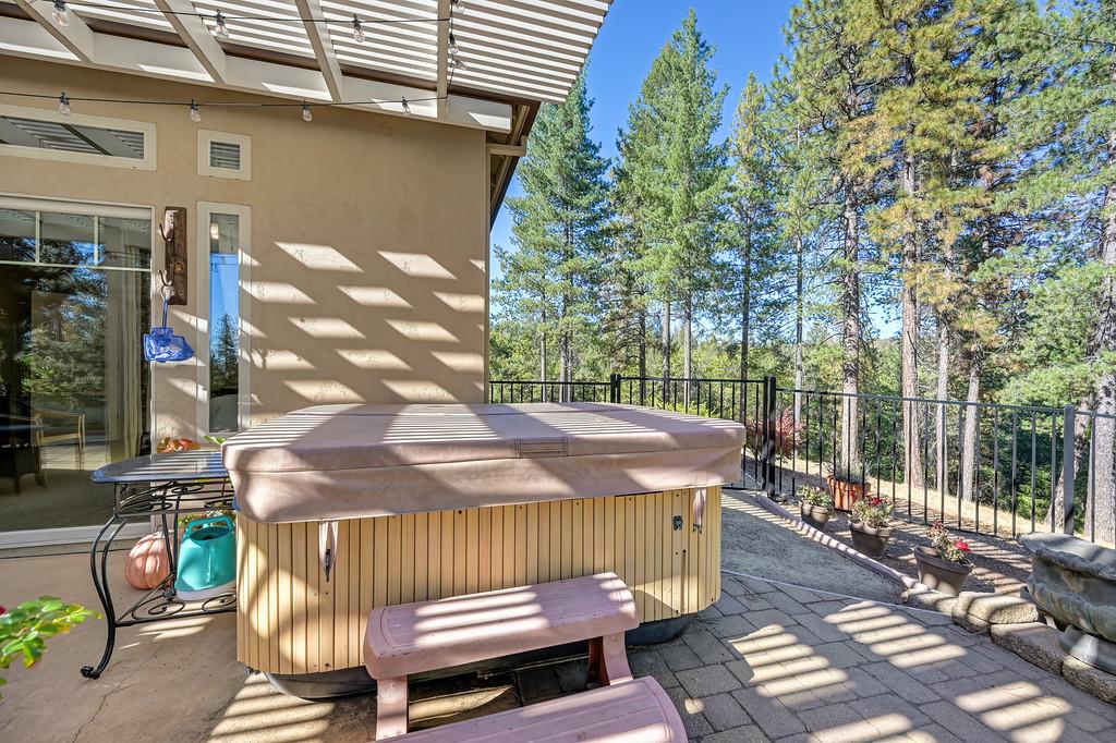 22050 Alton Trail