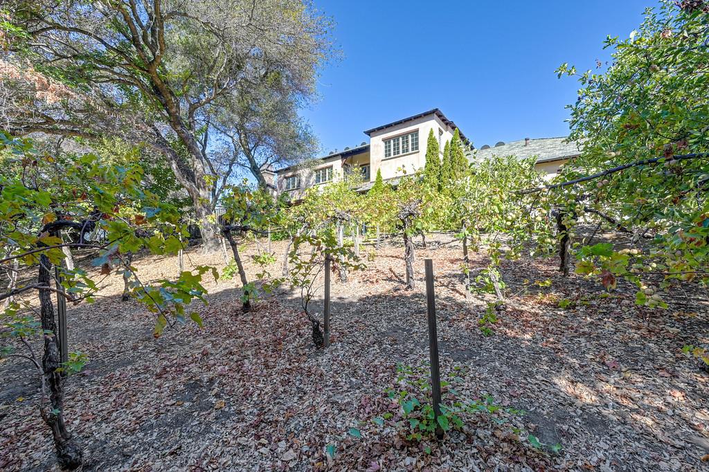4501 Lake Forest Drive