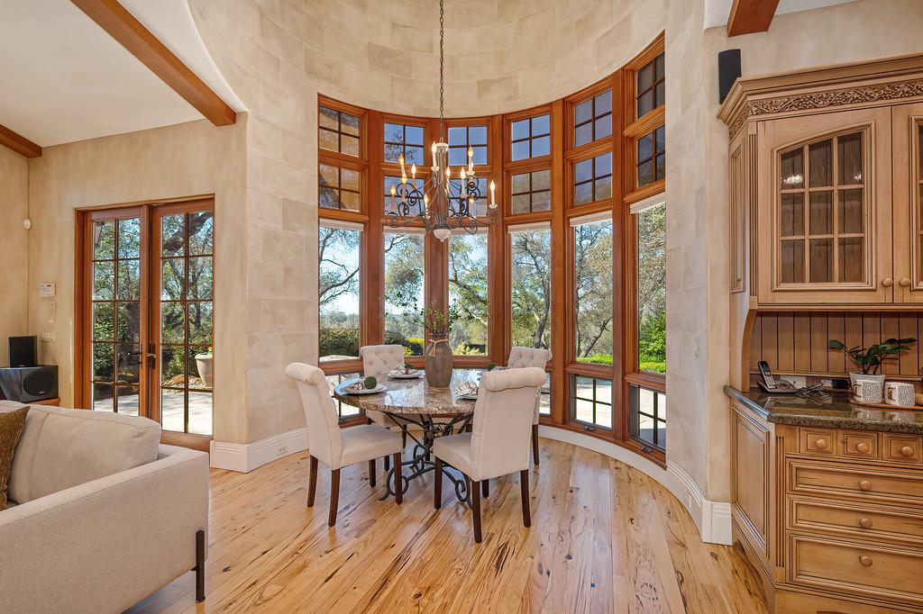 4501 Lake Forest Drive