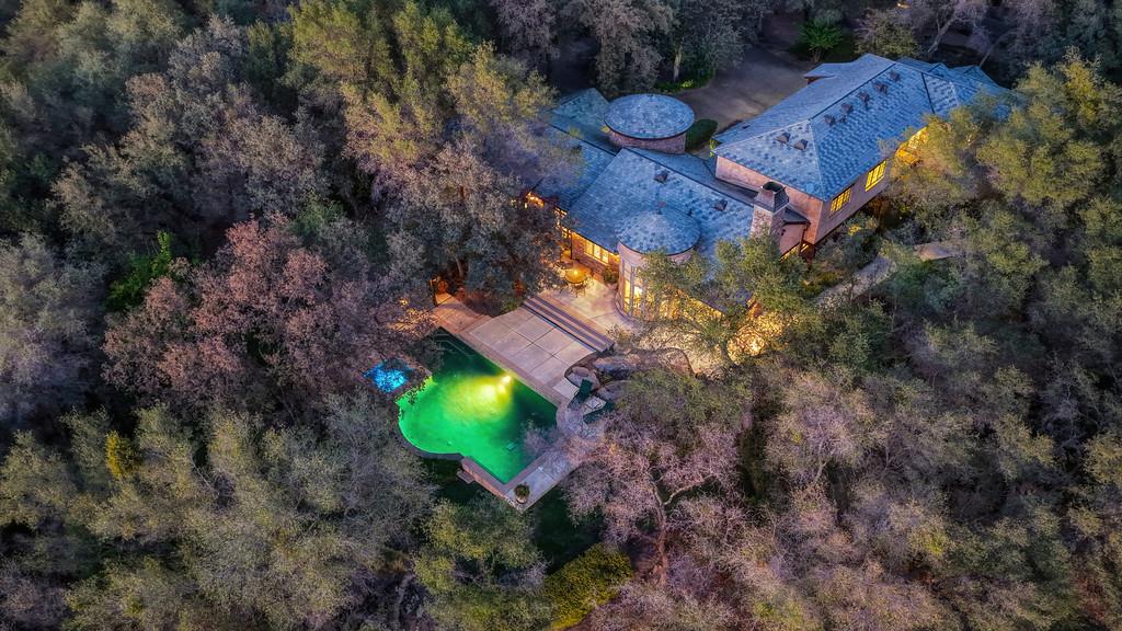 4501 Lake Forest Drive