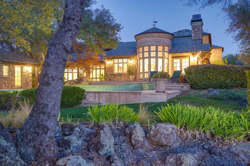 4501 Lake Forest Drive