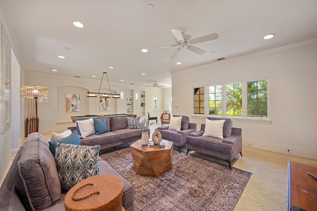 4501 Lake Forest Drive